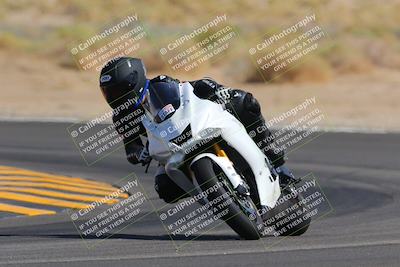 media/Oct-03-2022-Moto Forza (Mon) [[5f077a3730]]/Beginner Group/Session 4 (Turn 16)/